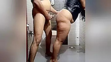 Desi Big Boobs Bhabi Showing indian sex tube