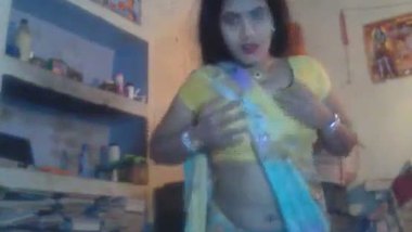 Mede With Vivah Video Sexy - Village Porn Videos Bhabhi Masturbate With Dildo indian sex tube