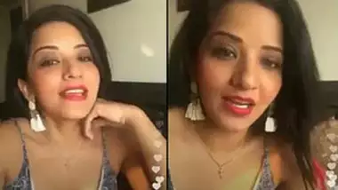 3x Jessore - Monalisa Instagram Live With Her Id Cleavage In Nighty Big Melons indian  sex tube