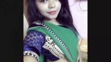 380px x 214px - Hot Indian Girl Showing On Video Call 3 Clips Part 2 indian sex tube