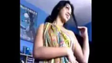 380px x 214px - Desi Topless Wife Flaunting Her Big Boobs indian sex tube