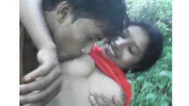 380px x 214px - Hot Girl Boobs Exposed And Sucked By Her Bf In Forest indian sex tube