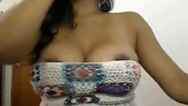 Wwwwwwzzzzz - Beautiful Big Boobs Aunty Exposed Her Busty Figure On Demand indian sex tube