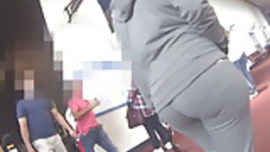 380px x 214px - Curvy Indian Lady In Tight Grey Sweats indian sex tube