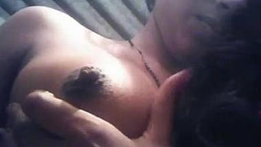 Voglioprono - Hot Indian Female Is Home Alone So She Can Expose Her Boobs For Porn indian  sex tube