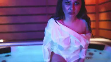 380px x 214px - Indian Riyal Xxx Video free sex videos on Desixnxx.info