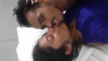 Amma Kuthuru Sex Videos Hd - Indian Mouthfucking With Gf indian sex tube